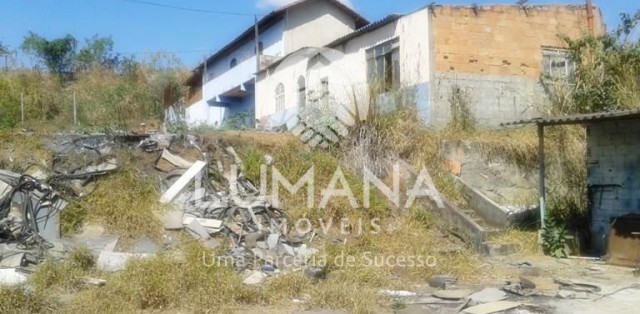 ÁREA INDUSTRIAL-VESPASIANO