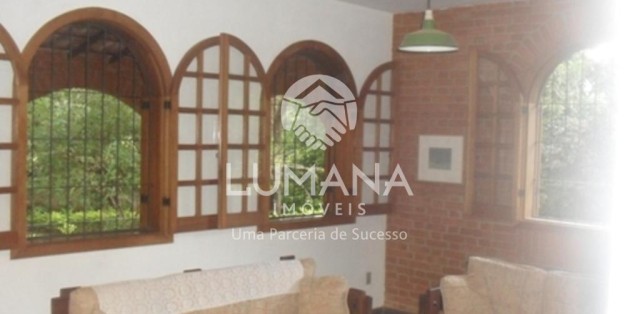 ÁREA  COM CASA NA VÁRZEA
