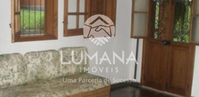 ÁREA  COM CASA NA VÁRZEA