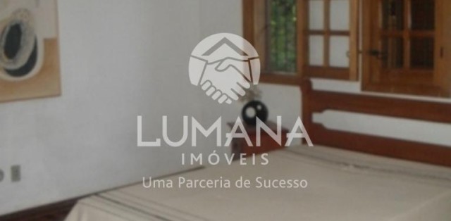 ÁREA  COM CASA NA VÁRZEA
