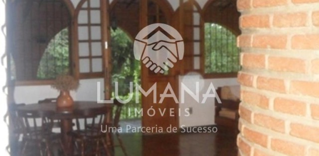 ÁREA  COM CASA NA VÁRZEA