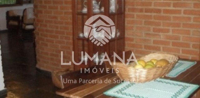 ÁREA  COM CASA NA VÁRZEA