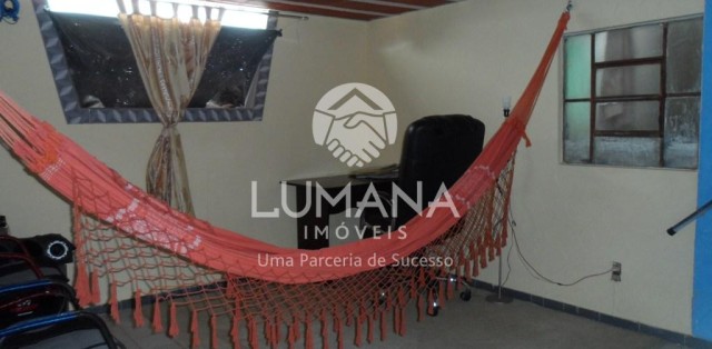 Casa Comercial