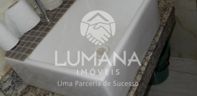 Casa Comercial