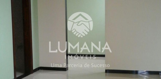 CASA EM VESPASIANO