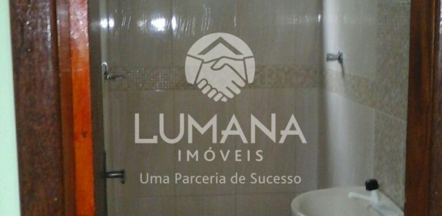 CASA EM VESPASIANO