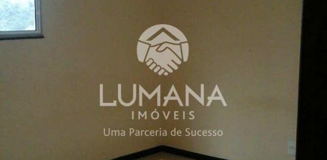 CASA EM VESPASIANO