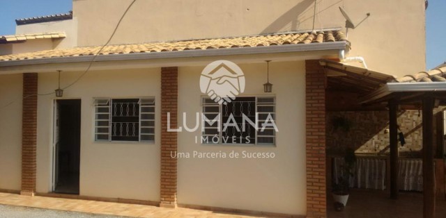 ÁREA DE LAZER 