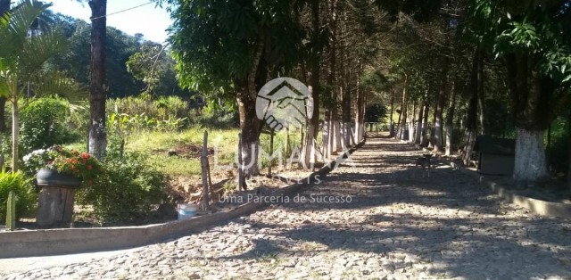 FAZENDA EM CAETÉ