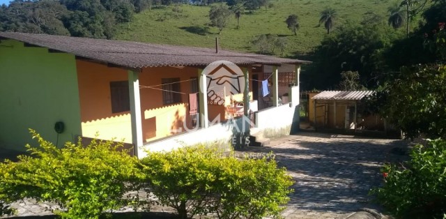 FAZENDA EM CAETÉ