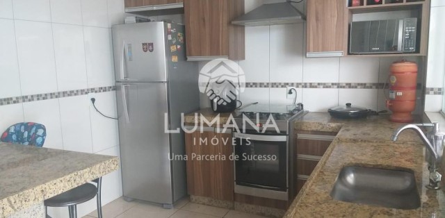 CASA EM VESPASIANO 