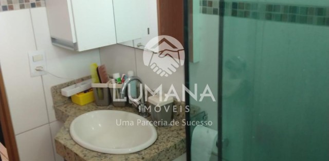 CASA EM VESPASIANO 