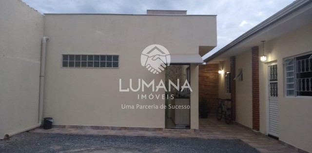 ÁREA DE LAZER 