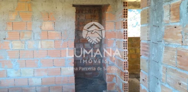 LOTE COM CONSTRUÇÃO