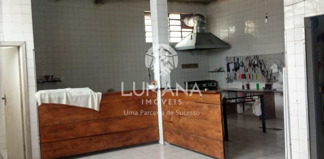PRÉDIO COMERCIAL