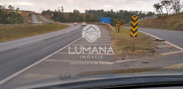 ÁREA COMERCIAL EM CAETANÓPOLIS