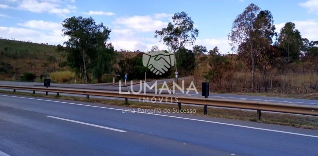 ÁREA COMERCIAL EM CAETANÓPOLIS