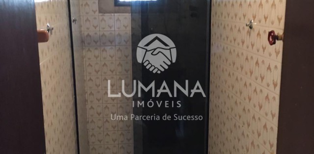 CENTRO - AO LADO DA PREFEITURA 