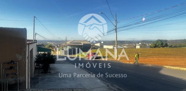 PRÓXIMA AO SUPERMERCADO BH