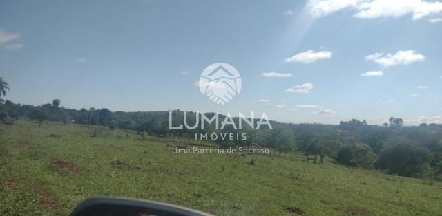 Área/ Sessenta e três hectares