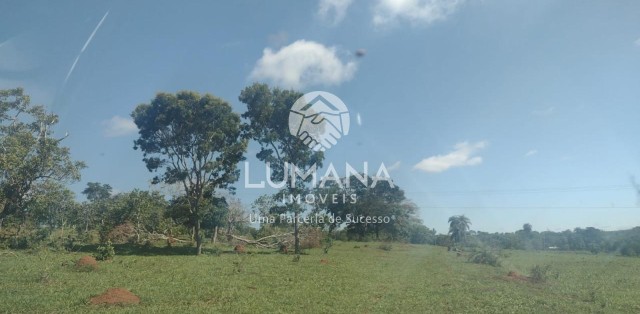 Área/ Sessenta e três hectares