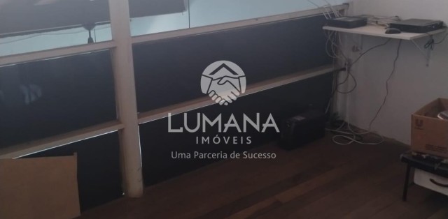 LOJA EM CENTRO COMERCIAL