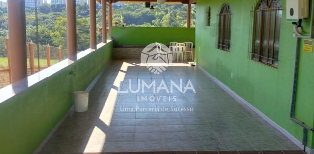 ÁREA URBANA  -  63 ha