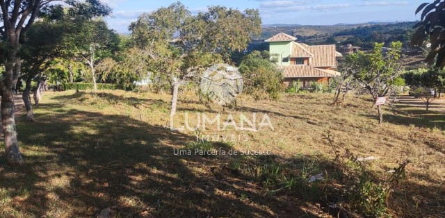 LOTE EM CONDOMÍNIO 