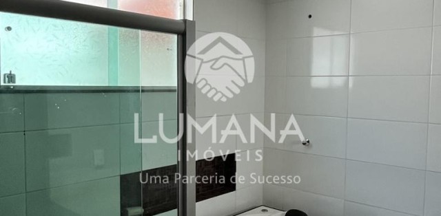 CASA COM PISCINA 