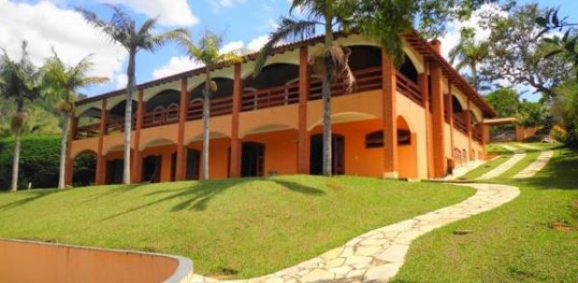 Chácara em alto Padrão - Itapeva/MG