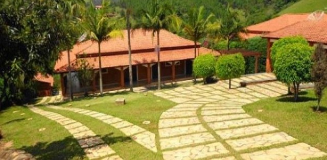 Chácara em alto Padrão - Itapeva/MG