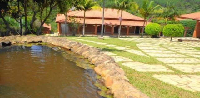 Chácara em alto Padrão - Itapeva/MG