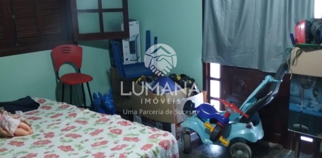 CASA TIPO CHÁCARA 