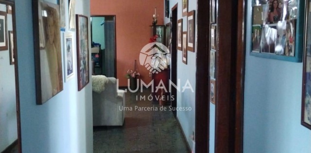 CASA TIPO CHÁCARA 