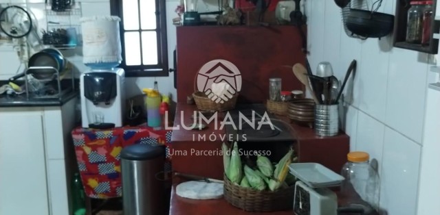 CASA TIPO CHÁCARA 