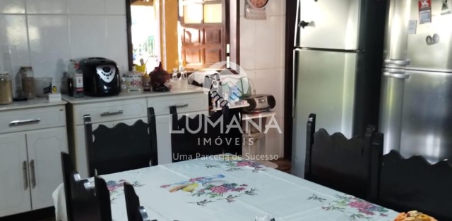 CASA TIPO CHÁCARA 