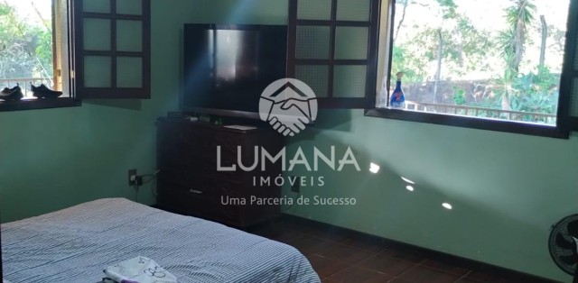 CASA TIPO CHÁCARA 