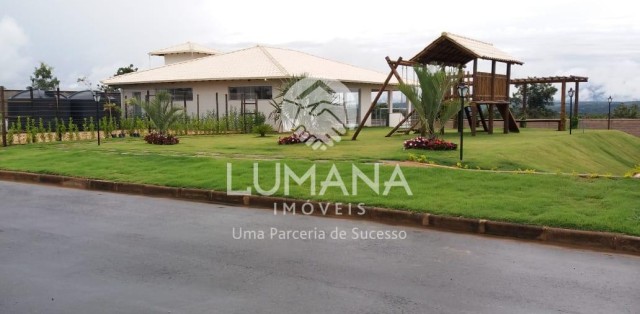 Lote 1.000 m² Condomínio