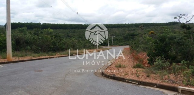 Lote 1.000 m² Condomínio