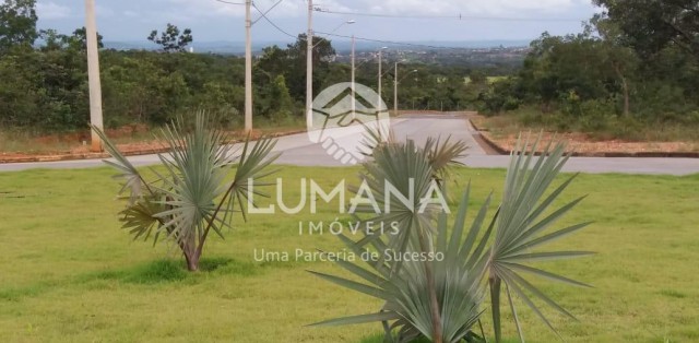 Lote 1.000 m² Condomínio