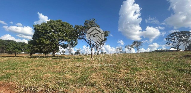 Lote em condomínio