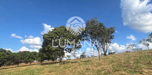 Lote em condomínio