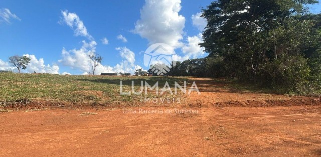 Lote em condomínio
