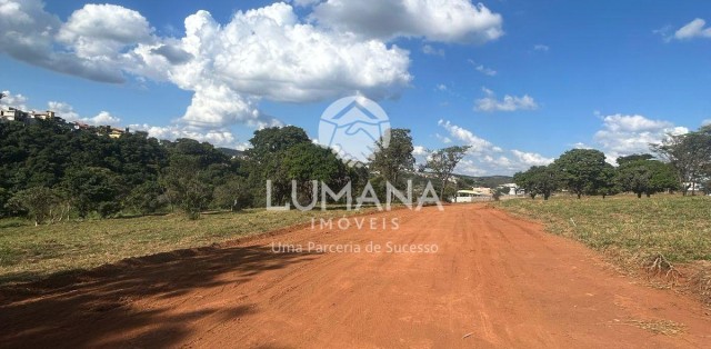 Lote em condomínio