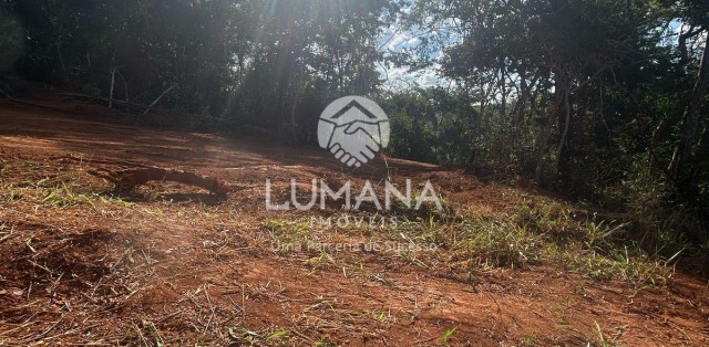 Lote em condomínio