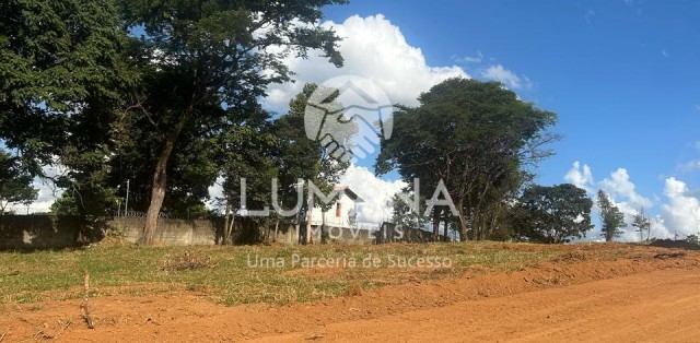 Lote em condomínio