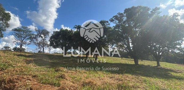 Lote em condomínio