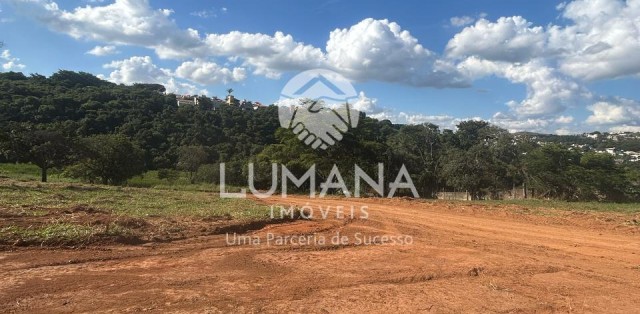 Lote em condomínio