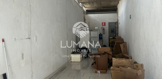 Casa + 2 lojas