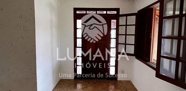 CASA COM QUINTAL 